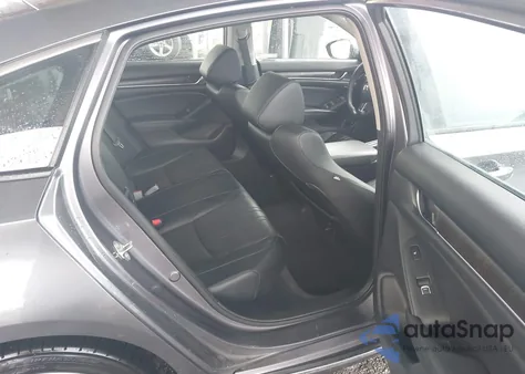 2018 Honda Accord Touring 2.0T из США, поврежденный, VIN 1HGCV2F90JA045517